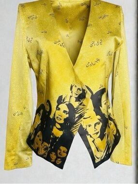 Sania Maskatiya Luxe Pret Women
Empowerment Graphic Print Satin
Blazer Jacket
S